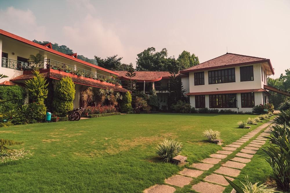 Amritara Ambatty Greens Resort Virajpet Zewnętrze zdjęcie